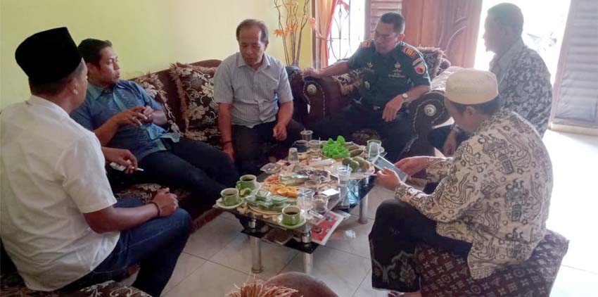 GUYUB : Ngopi bareng 3 pilar Kecamatan Wringin, Kabupaten Bondowoso. (dul)