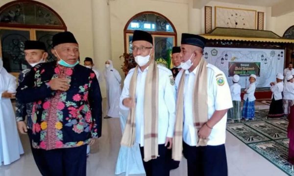 Manfaatkan Momen Ramadan, Bupati Bondowoso Tinjau Literasi Mengaji di Sekolah-sekolah