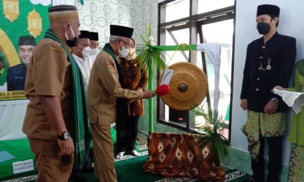 Bupati Bondowoso Launching Kelas Tahfidz SMPN 2 Tamanan